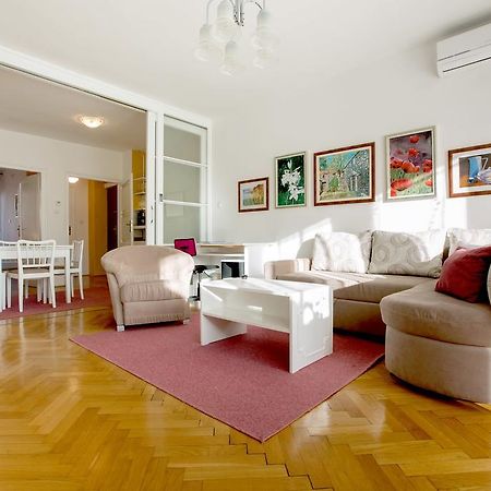 Apartment Cvetje Загреб Экстерьер фото